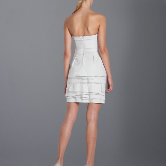BCBG white dress, size 4US never worn - Picture 2 of 5